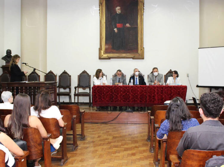 UFMG promove novo Concurso Público junto a Faculdade de Direito