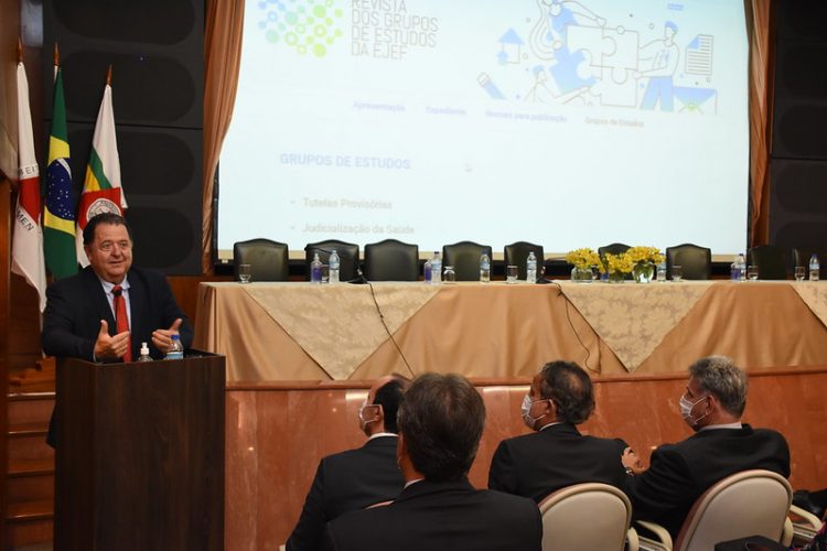 EJEF lança Revista dos Grupos de Estudos