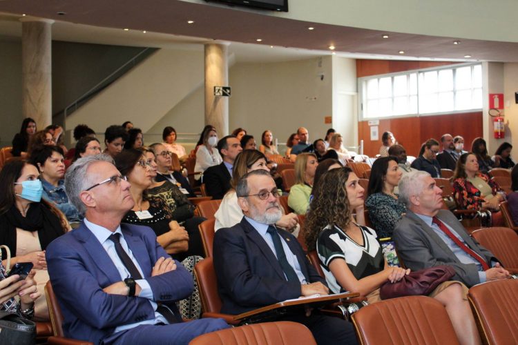 EJEF promove palestra “Criar e fortalecer vínculos para uma vida longeva”