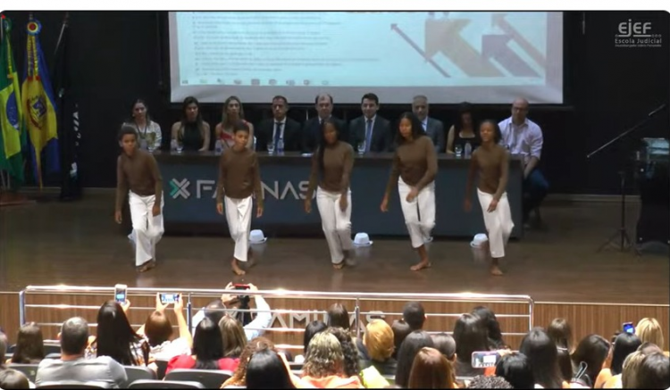 Seminário sobre temas sensíveis afetos à infância e à juventude acontece em Muriaé