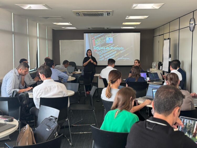 Magistrados mineiros aprendem técnicas para uso IA na Justiça em oficina presencial