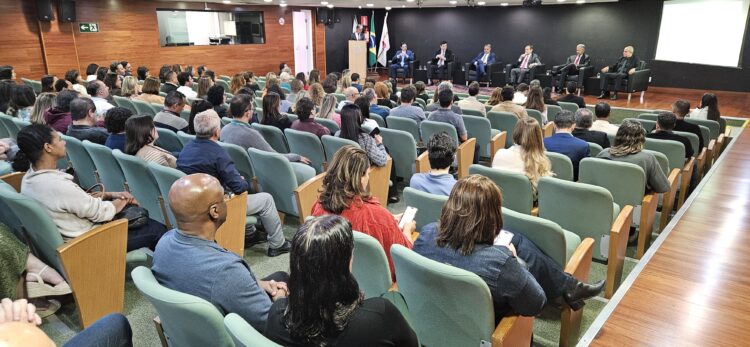 Gestores discutem inteligência artificial e bem-estar no Judiciário em formação da EJEF