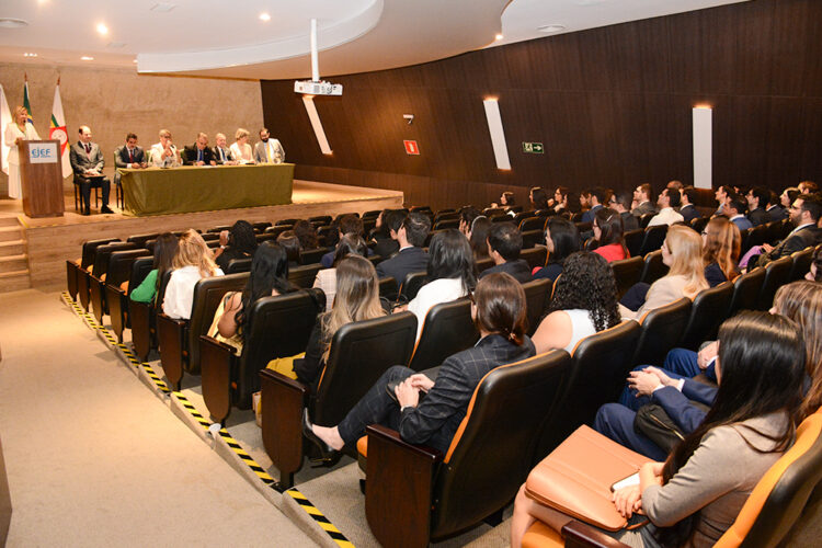 EJEF promove Oficina II – Vitaliciar para magistrados em formação no TJMG