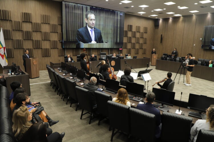 EJEF promove formação sobre a escrita e sua trajetória no universo judicial