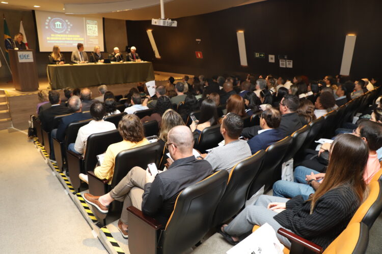 EJEF realiza congresso nacional sobre arquivos permanentes e governança arquivística