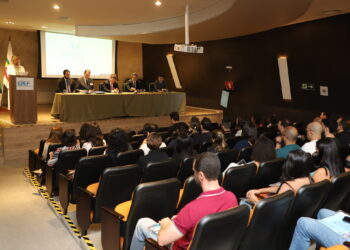 EJEF promove formação inicial de oficiais de justiça recém-nomeados do TJMG