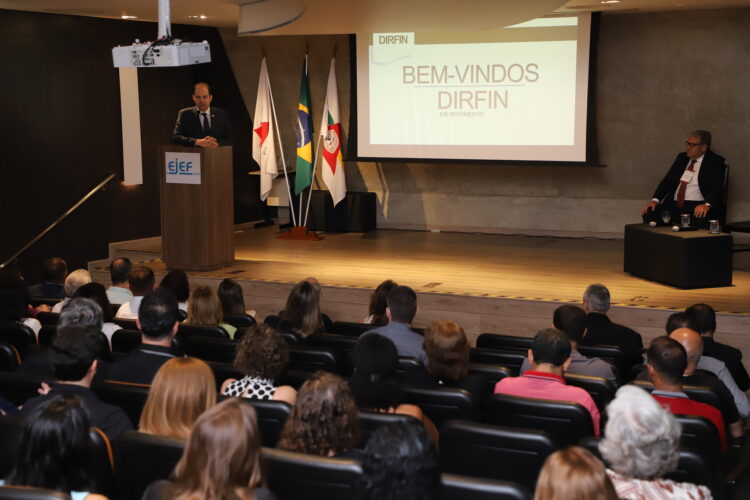 EJEF promove formação para integração da Diretoria de Finanças