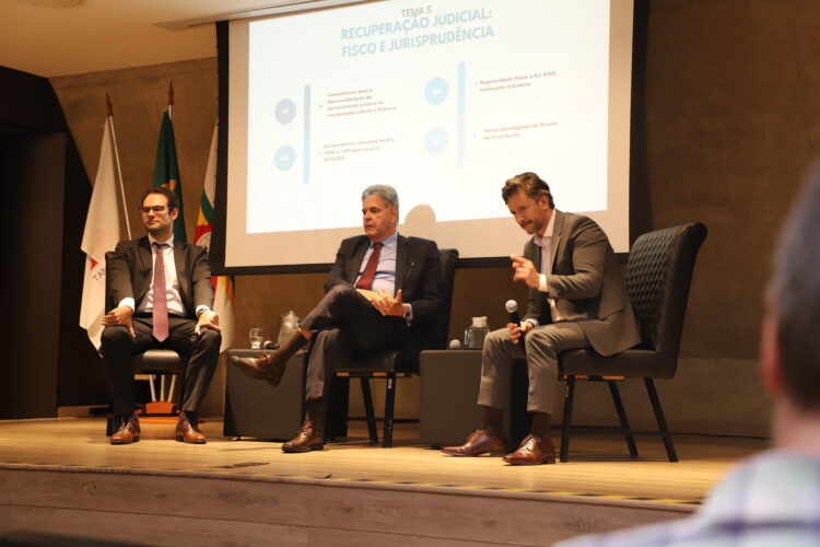 EJEF promove curso de atualização em recuperação judicial e falência para magistrados e assessores