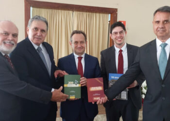 EJEF realiza doação de obras jurídicas à Comarca de Ibiá