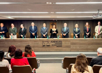 2º vice toma posse como patrono de honra do Instituto de Defesa do Devido Processo