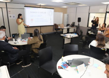 Servidores e magistrados participam de oficina da EJEF sobre linguagem simples e Direito Visual